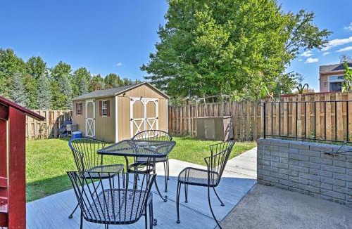 Dale City Apartment | 32 Mi to DC: Lower-Level Woodbridge Apt w/Patio!