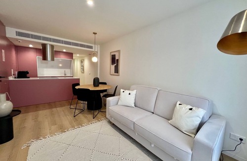 Ensanche Diputacion Apartment | 32 Reyes Catolicos Premium Homes - Deluxe Home