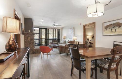 Avon Apartment | 320 Chapel Square condo