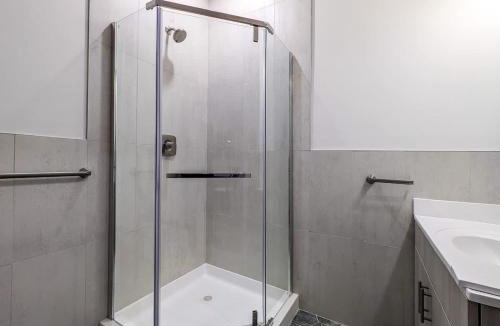 Dunellen Apartment | 328 Modern 2BR Apt