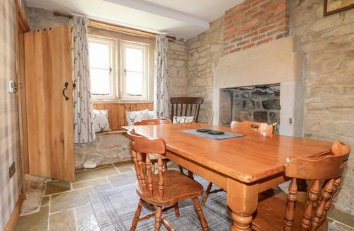 Alfreton House | 33 Main Road