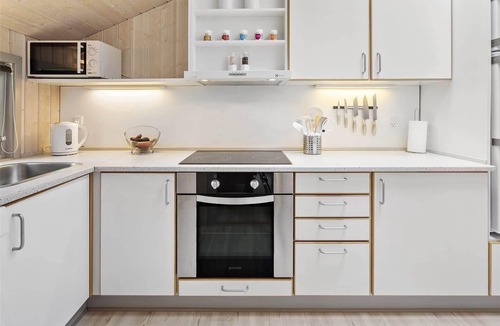 Stege House | 3313 Stege - Overlid 11