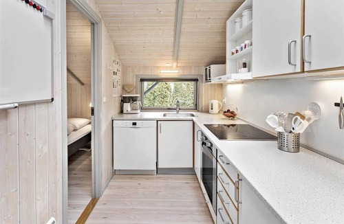 Stege House | 3313 Stege - Overlid 11