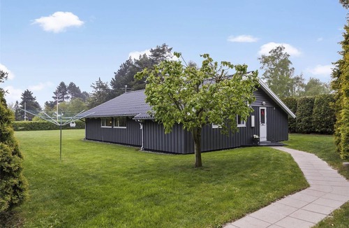 Stege House | 3313 Stege - Overlid 11