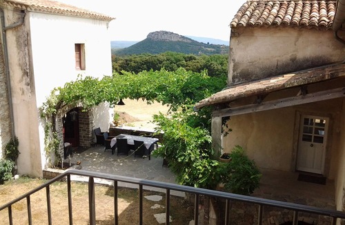 Rousson Bed & Breakfast | 33m² guest room with Italian shower and separate WC
