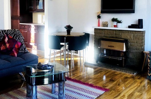 Stanwell House | 33SM12 Dreams Unlimited Serviced Accommodations Staines