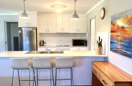 Sandy Point House | 34 Ash Ave