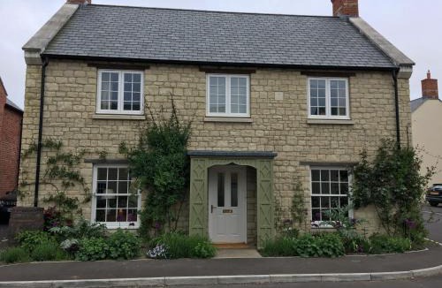 Tisbury House | 34 Grosvenor Drive