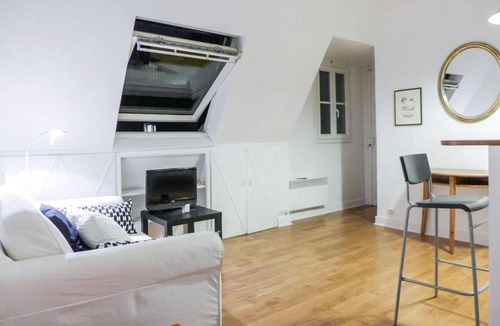 Quartier de l'Ecole-Militaire Apartment | 34 m² Apartment ∙ 1 bedroom ∙ 2 guests