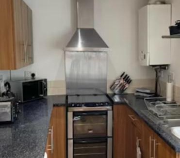 Uplands House | 34 - Room 2 - Uplands