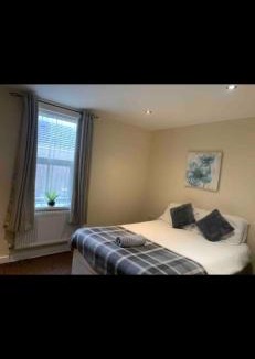 Uplands House | 34 - Room 2 - Uplands