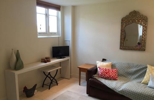 Marlborough House | 34 The Green