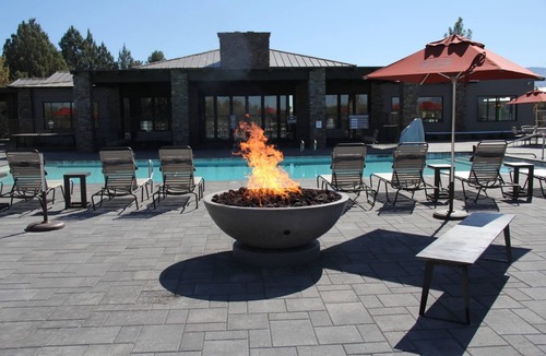 Camp Verde RV Rental | 341 Conestoga Wagon - Riverfront Resort