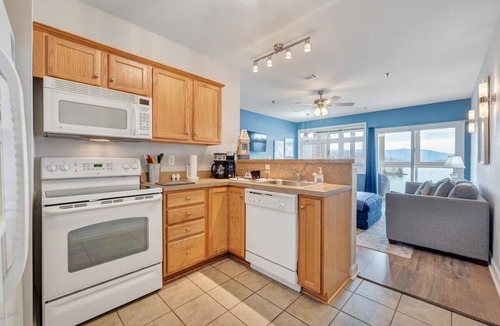 Huddleston Apartment | #344 Pointe - 2 Bedroom Lakefront Condo at Mariners SML