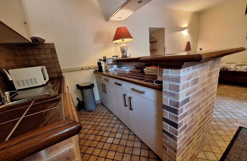 Beaulieu-sur-Dordogne Apartment | 35 m2 apartment facing the Dordogne