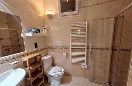 Beaulieu-sur-Dordogne Apartment | 35 m2 apartment facing the Dordogne