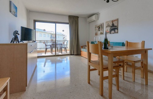 Salou City Centre Apartment | 35 m² Apartment ∙ 1 bedroom ∙ 4 guests