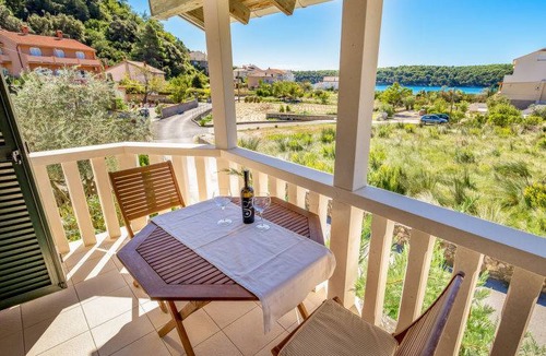 Rab Apartment | 35 m² Apartment ∙ 1 bedroom ∙ 4 guests