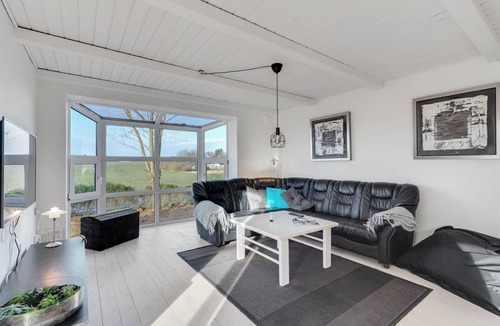 Fur House | 350 m² House ∙ 5 bedrooms ∙ 10 guests
