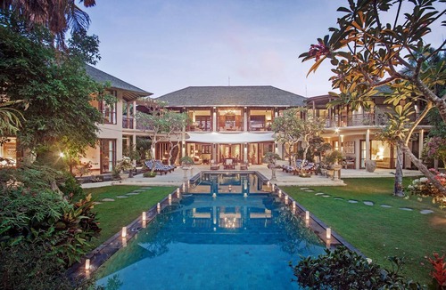 Berawa Villa | 350 m² Villa ∙ 1 bedroom ∙ 2 guests