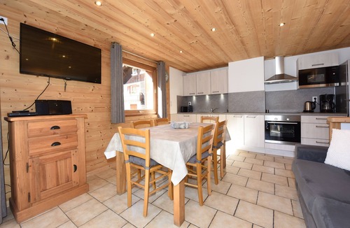 La Clusaz Apartment | 350m from the ski lifts, parking, in the village center of La Clusaz