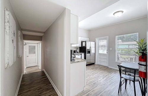 Tampa Cottage | 3517 River Grove Drive