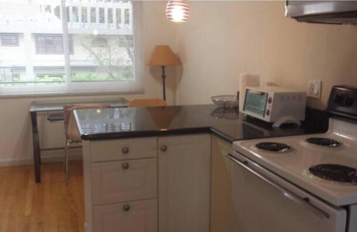 Downtown North Apartment | 357#E downtwn 2bedrm AC hardwd