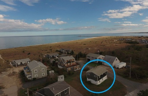 Sagamore Beach Cottage | 357 Phillips Rd - SD505