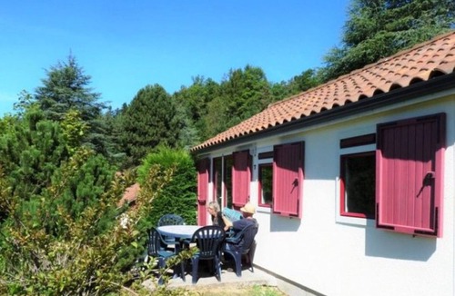 Champagnac-le-Vieux Ski Chalet | 35m² Chalet, 3 bedrooms, 6 people, Champagnac-le-Vieux