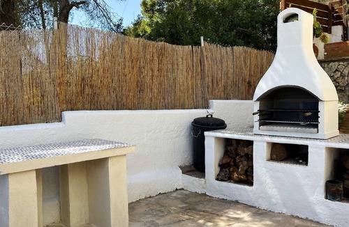 Sant Pere de Ribes Villa | 35min getaway from Barcelona, private pool and BBQ