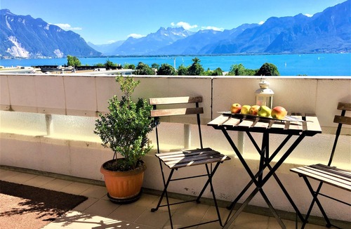 Montreux Apartment | 35Modern and spacious with balcony and lake view