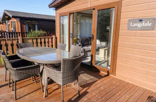 Tewitfield House | 36 Gressingham