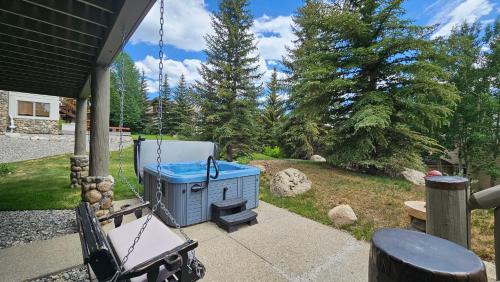 Corinthian Hills House | 36 James Court