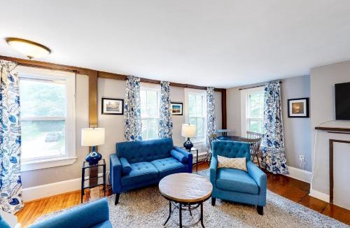 Castine Apartment | 36 Main Flat 4