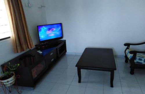 Taman Kota Laksamana House | 365 by D'Laksamana