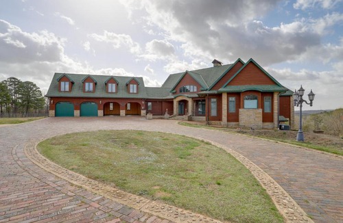 Fairfield Bay House | 366 Shared Acres, Lake Access: Ozark Getaway!