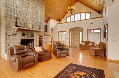 Fairfield Bay House | 366 Shared Acres, Lake Access: Ozark Getaway!
