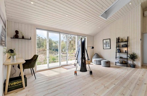 Snogebaek House | 3669 Nexø - Frederiksvej 46
