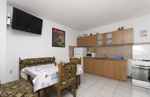 Tribunj Apartment | 37 m² Apartment ∙ 1 bedroom ∙ 4 guests