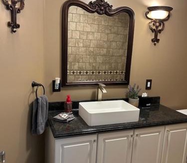 Wellsboro Bed & Breakfast | 37 Oak Ridge House