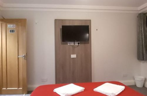 Cranbrook House | 371 Cranbrook Rd IG2