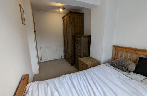 Faringdon Bed & Breakfast | 38, Ferndale Street