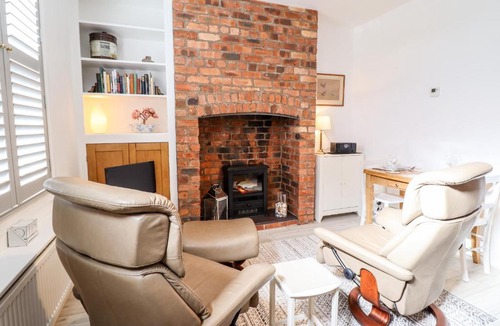 Llangollen House | 38 Market Street