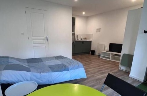 Amblainville Cabin | 38 Rue nationale