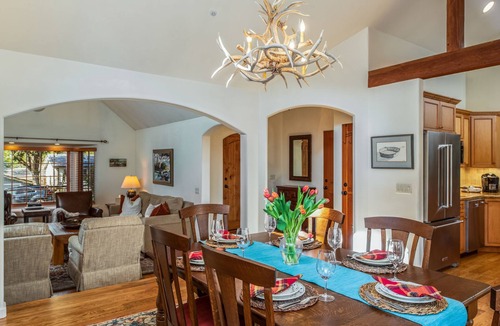 Northeast Carmel House | 3802 Lobos Cottage ~ Quiet Area, Walk Everywhere