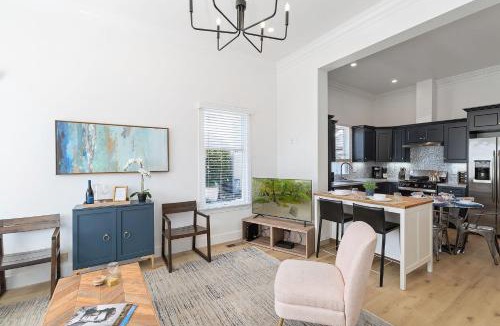 Pacific Grove House | 3814 Surf's Up!