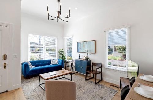 Pacific Grove House | 3814 Surf's Up!