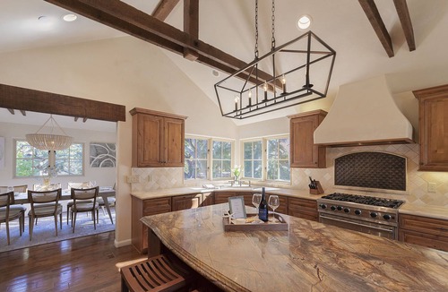 Golden Rectangle House | 3839 Lucky Lotus ~ Beautiful Custom Home Near Town