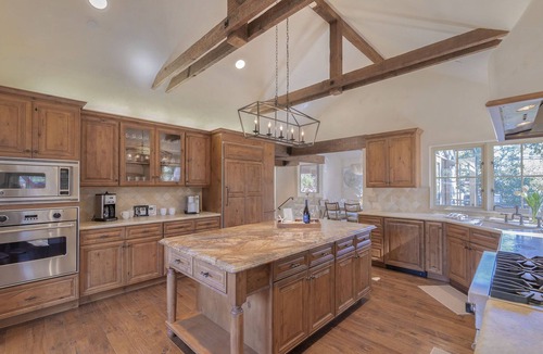 Golden Rectangle House | 3839 Lucky Lotus ~ Beautiful Custom Home Near Town