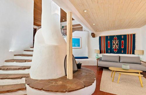 Vista Encantada House | 384 Calle Loma Norte